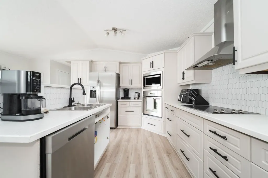 280 Caouette Crescent Fort Mcmurray AB T9K 2H9