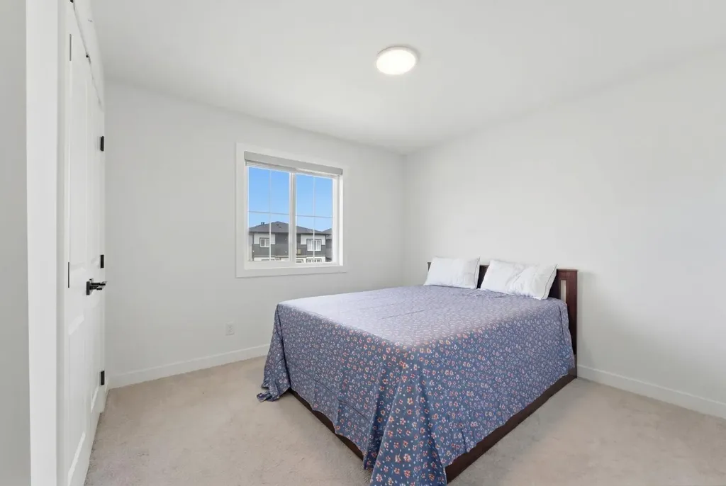 154 South Shore Court Chestermere AB T1X0B4