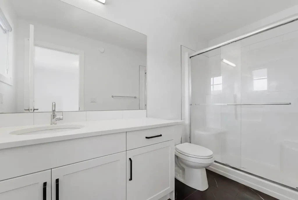 154 South Shore Court Chestermere AB T1X0B4