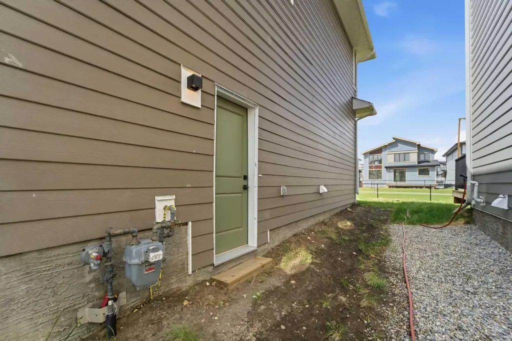 154 South Shore Court Chestermere AB T1X0B4