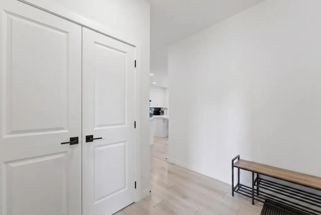 154 South Shore Court Chestermere AB T1X0B4