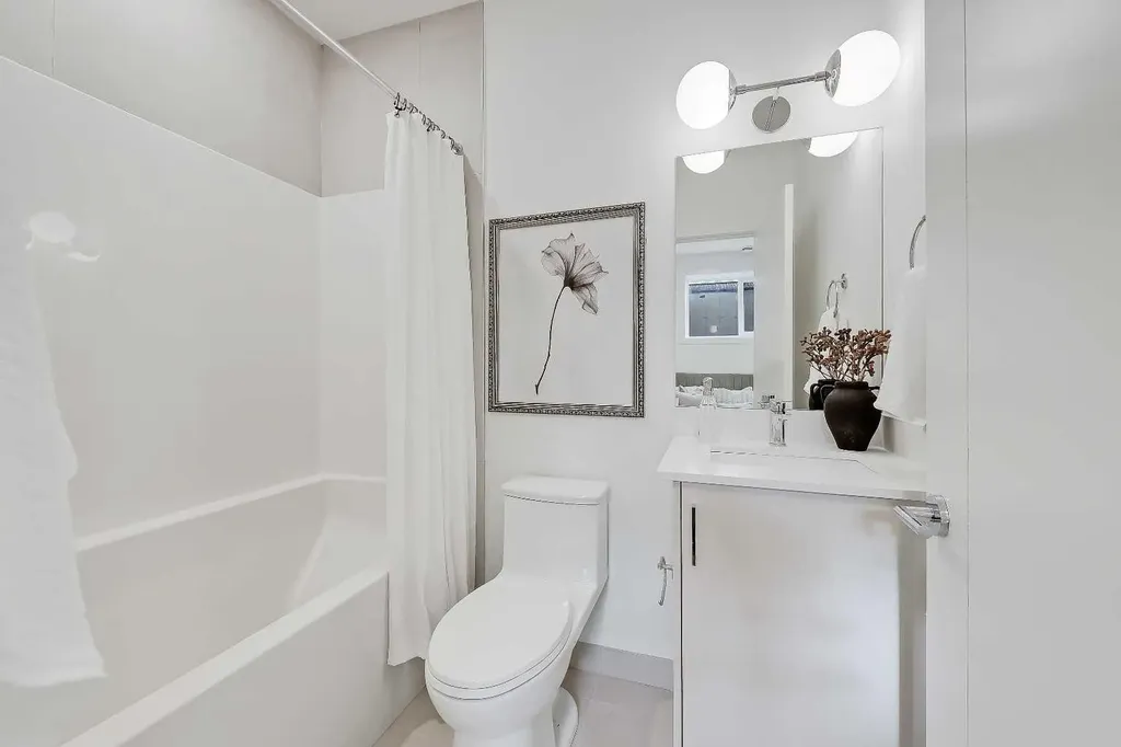 3550 45 Street SW Calgary AB T3E 3V2