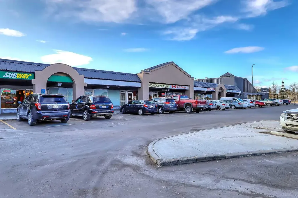 3550 45 Street SW Calgary AB T3E 3V2
