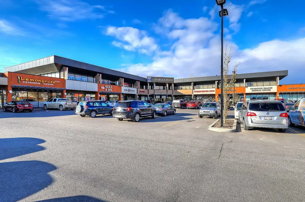 3550 45 Street SW Calgary AB T3E 3V2