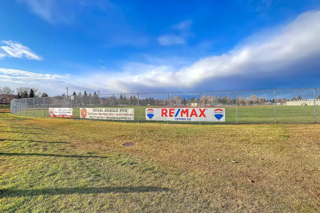 3550 45 Street SW Calgary AB T3E 3V2