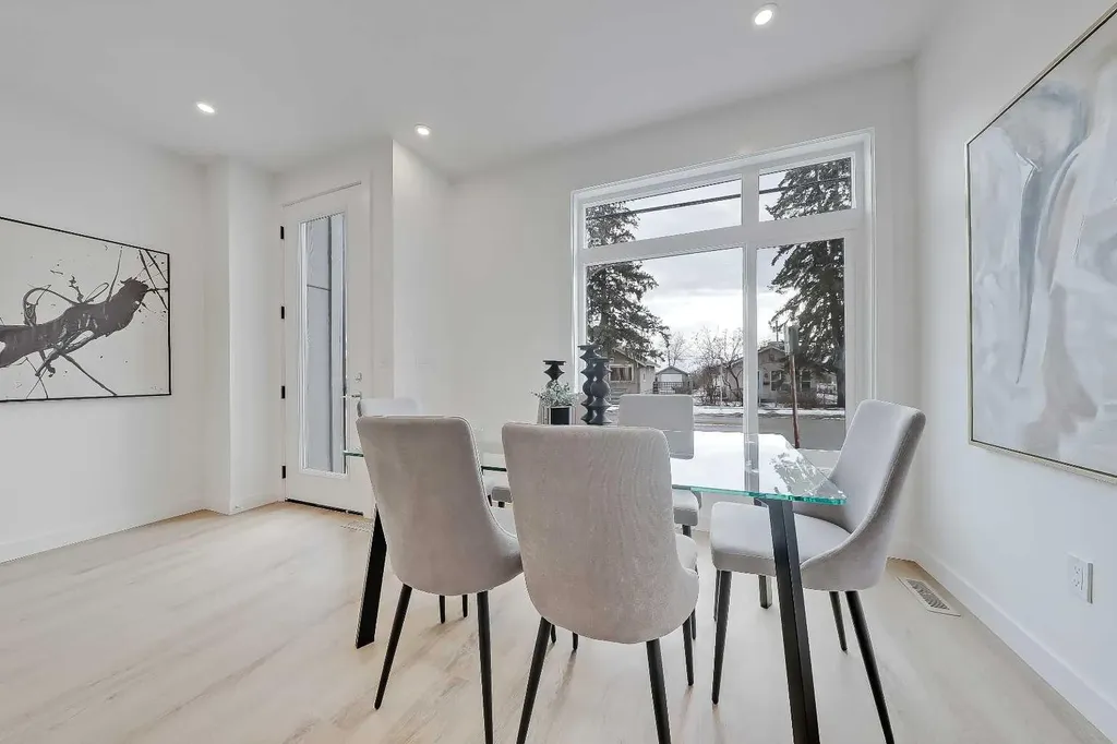 3550 45 Street SW Calgary AB T3E 3V2