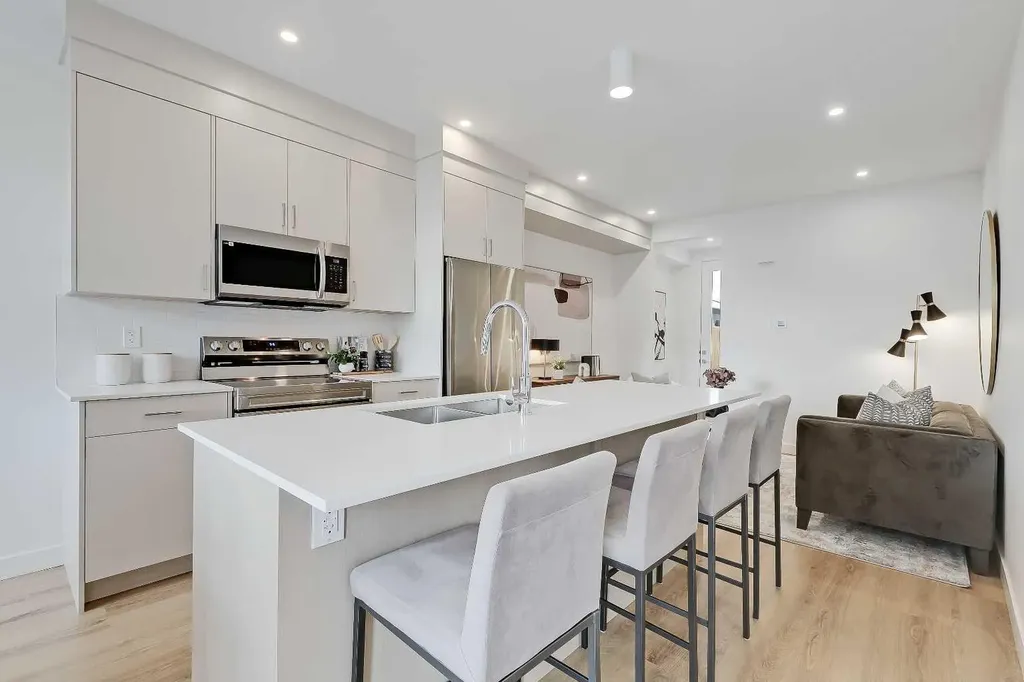 3550 45 Street SW Calgary AB T3E 3V2
