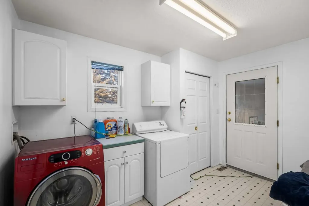 243066 Range Road 281 Rural Rocky View County AB T3L 0K4