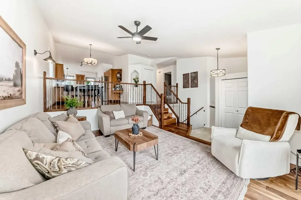 6 Timmons Close Lacombe AB T4L 2M7