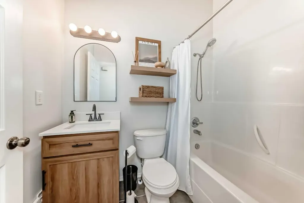 6 Timmons Close Lacombe AB T4L 2M7