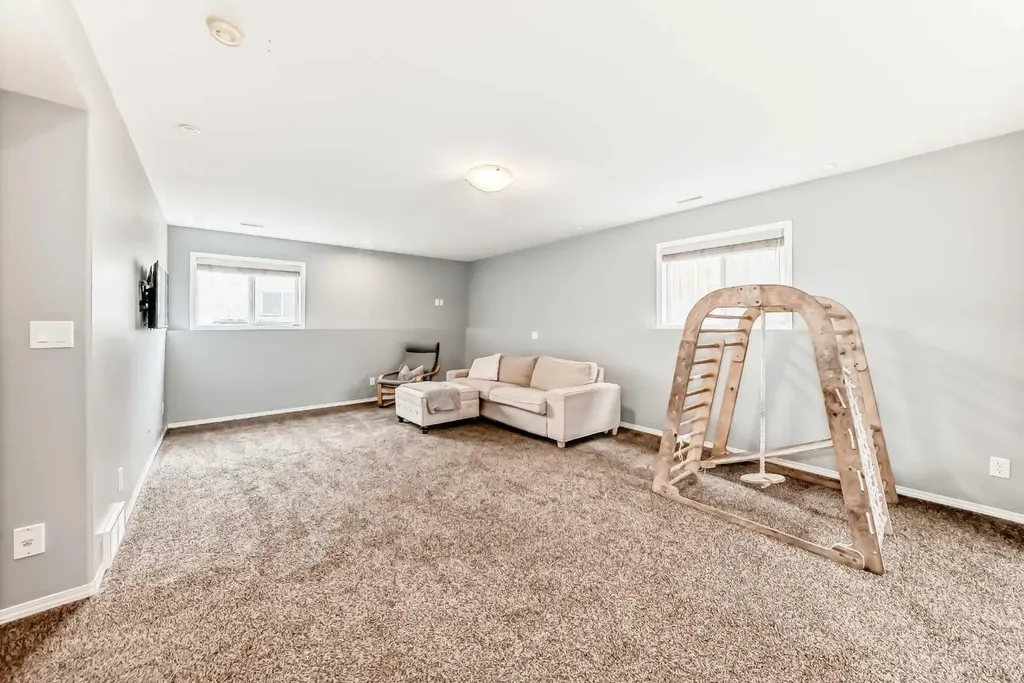 6 Timmons Close Lacombe AB T4L 2M7