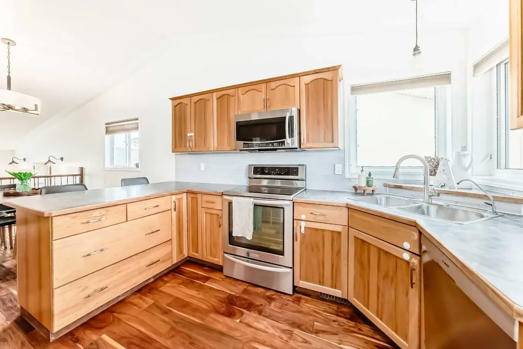 6 Timmons Close Lacombe AB T4L 2M7