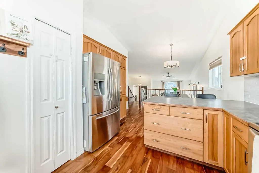 6 Timmons Close Lacombe AB T4L 2M7