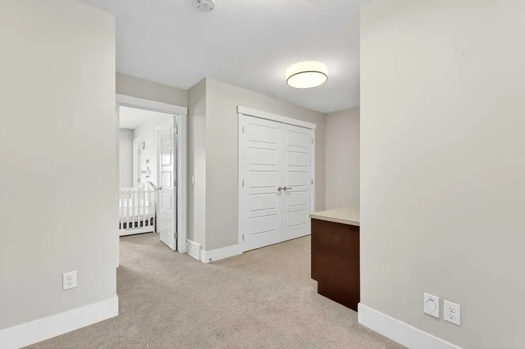548 Quarry Park Boulevard SE Calgary AB T2C 5E8