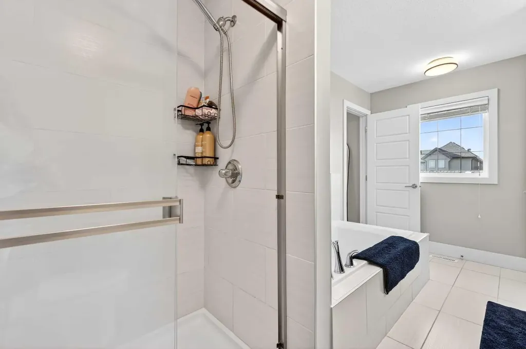 548 Quarry Park Boulevard SE Calgary AB T2C 5E8