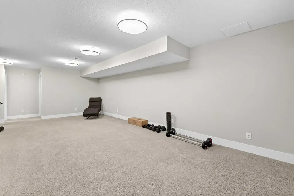 548 Quarry Park Boulevard SE Calgary AB T2C 5E8
