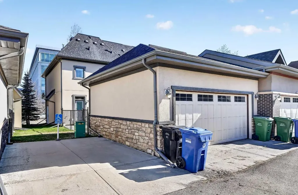 548 Quarry Park Boulevard SE Calgary AB T2C 5E8