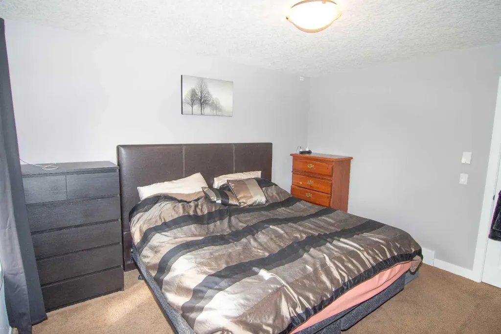 209 Evansdale Landing NW Calgary AB T3P 0C6