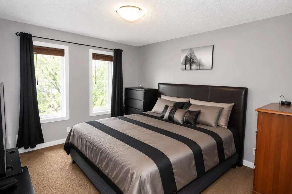 209 Evansdale Landing NW Calgary AB T3P 0C6