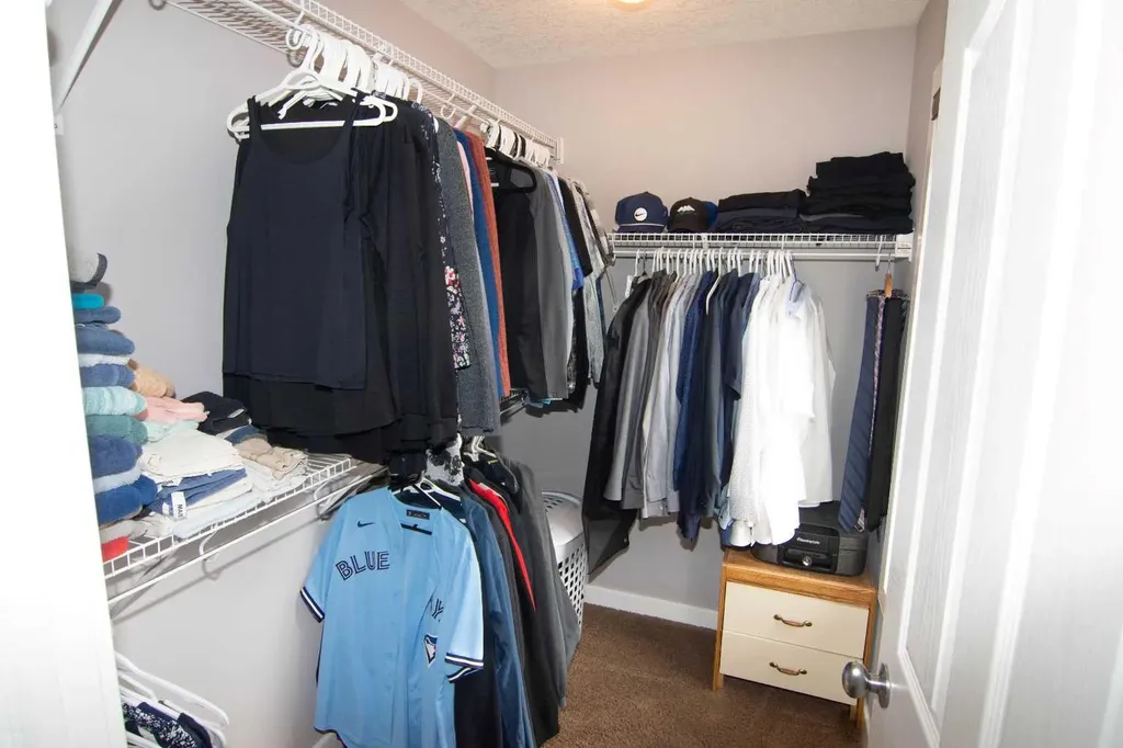 209 Evansdale Landing NW Calgary AB T3P 0C6