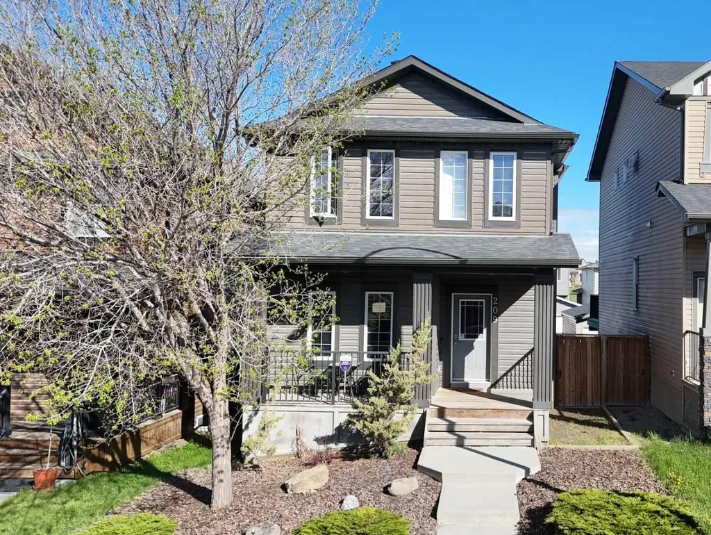 209 Evansdale Landing NW Calgary AB T3P 0C6