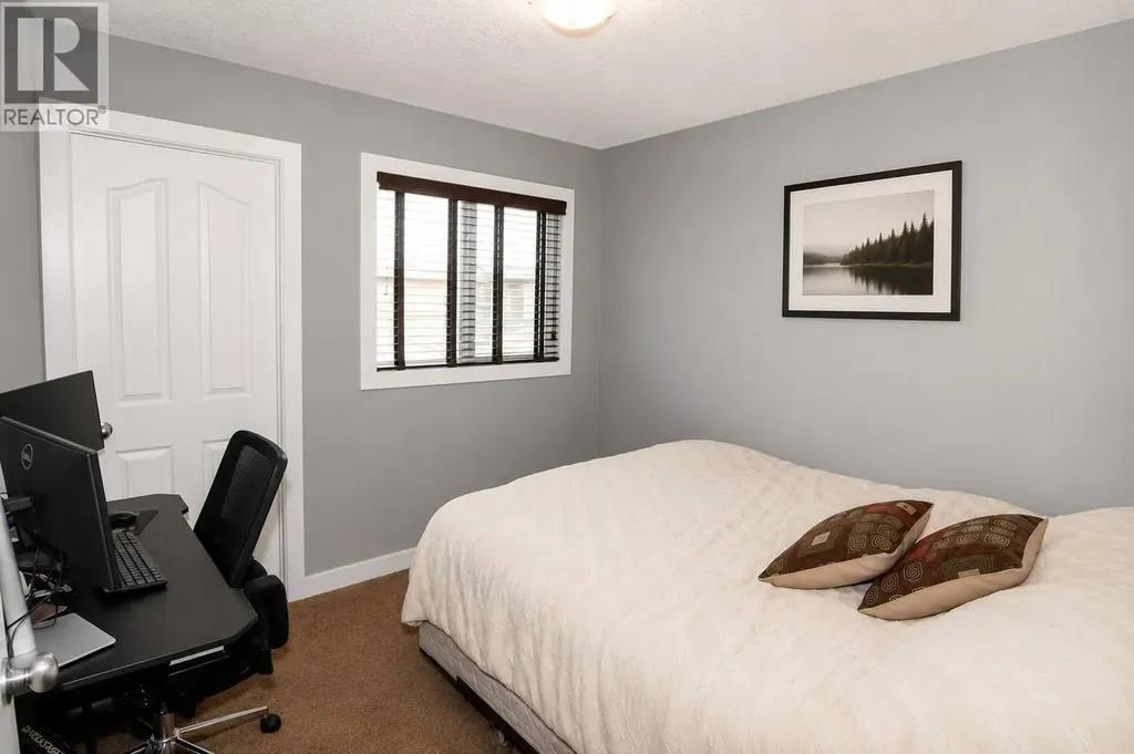 209 Evansdale Landing NW Calgary AB T3P 0C6