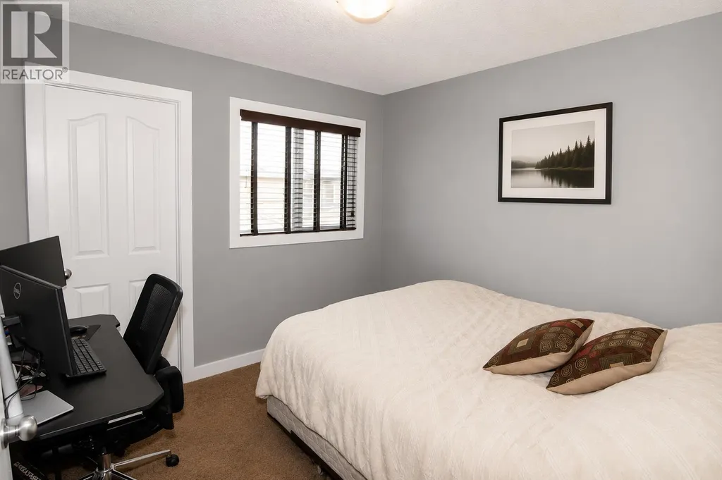 209 Evansdale Landing NW Calgary AB T3P 0C6