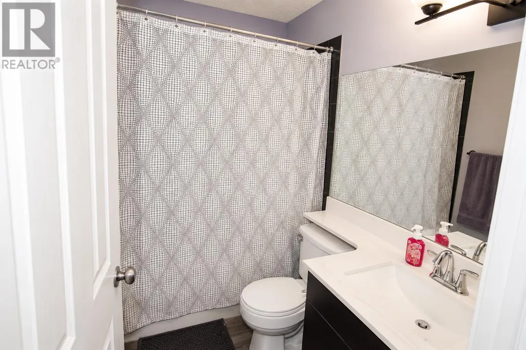 209 Evansdale Landing NW Calgary AB T3P 0C6