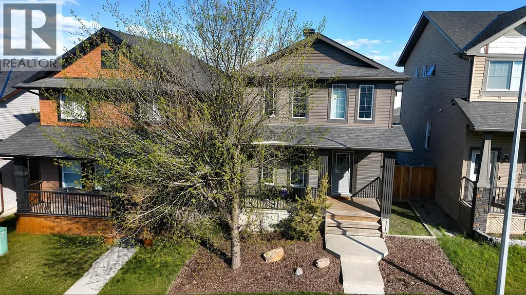 209 Evansdale Landing NW Calgary AB T3P 0C6