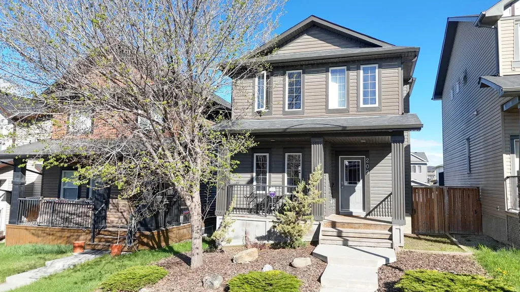 209 Evansdale Landing NW Calgary AB T3P 0C6