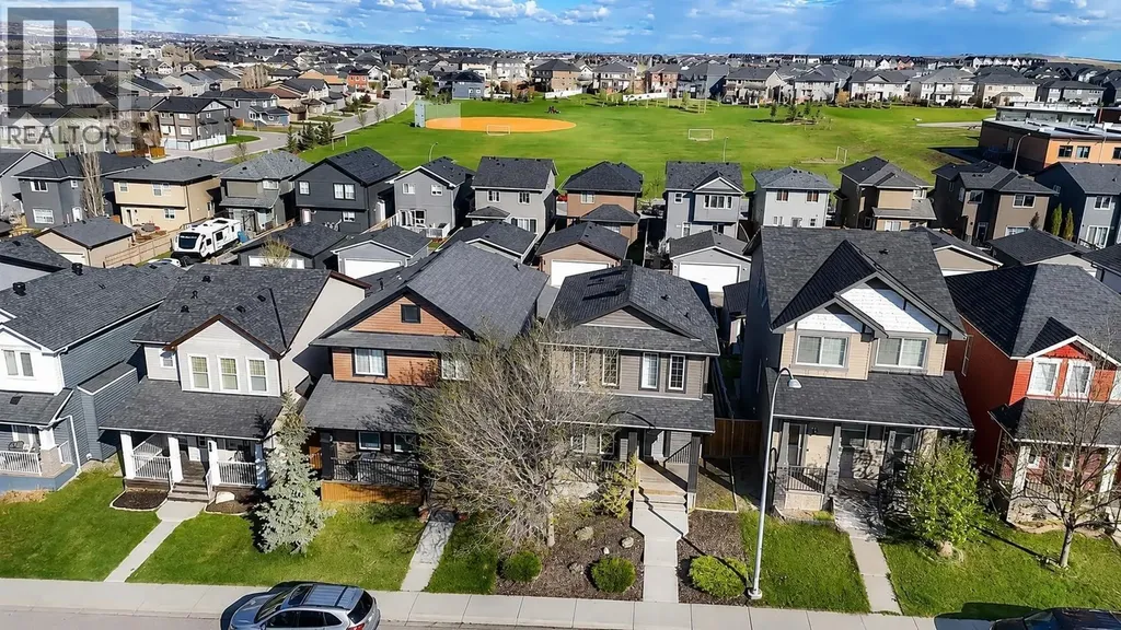 209 Evansdale Landing NW Calgary AB T3P 0C6