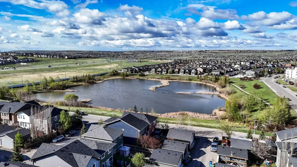 209 Evansdale Landing NW Calgary AB T3P 0C6