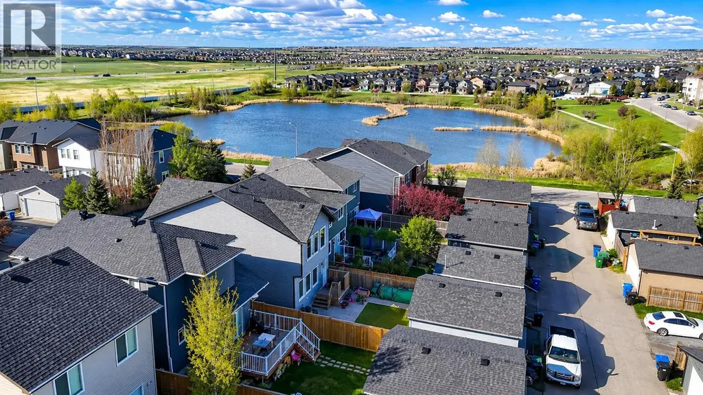209 Evansdale Landing NW Calgary AB T3P 0C6