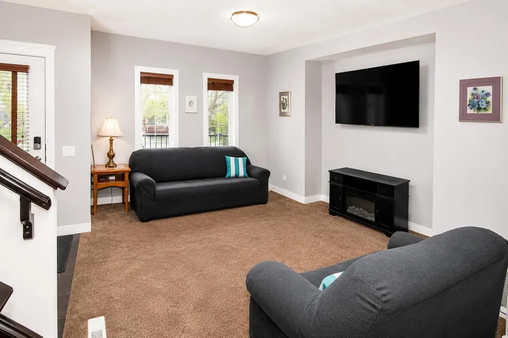 209 Evansdale Landing NW Calgary AB T3P 0C6
