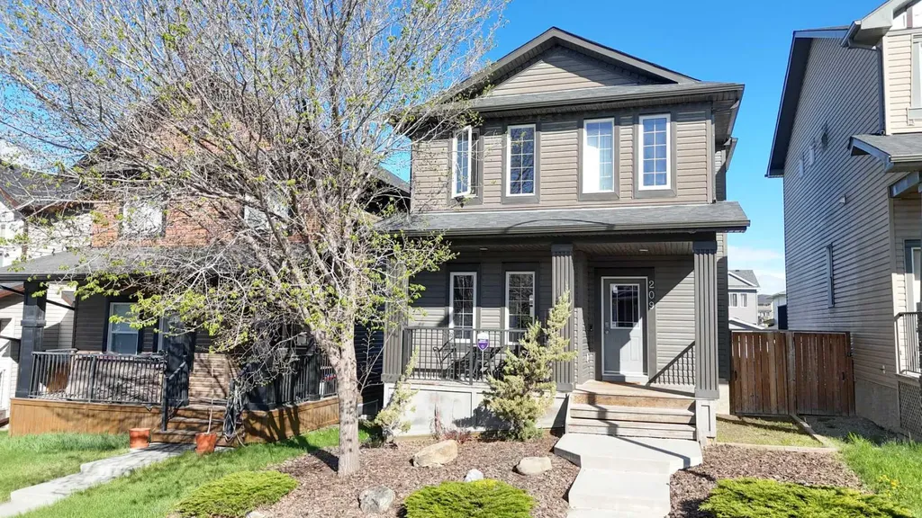 209 Evansdale Landing NW Calgary AB T3P 0C6