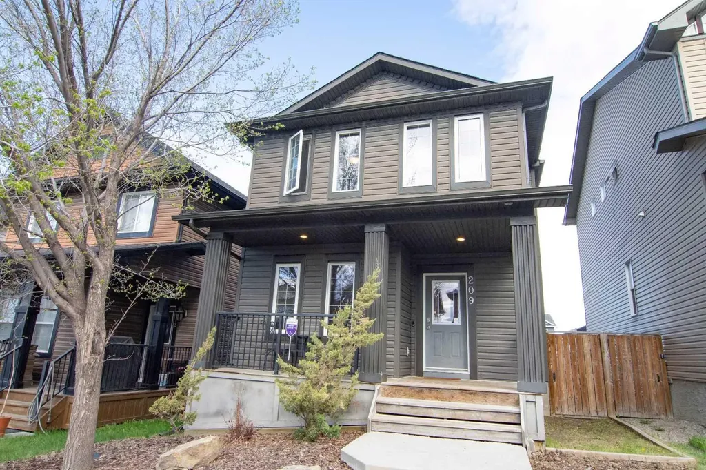 209 Evansdale Landing NW Calgary AB T3P 0C6