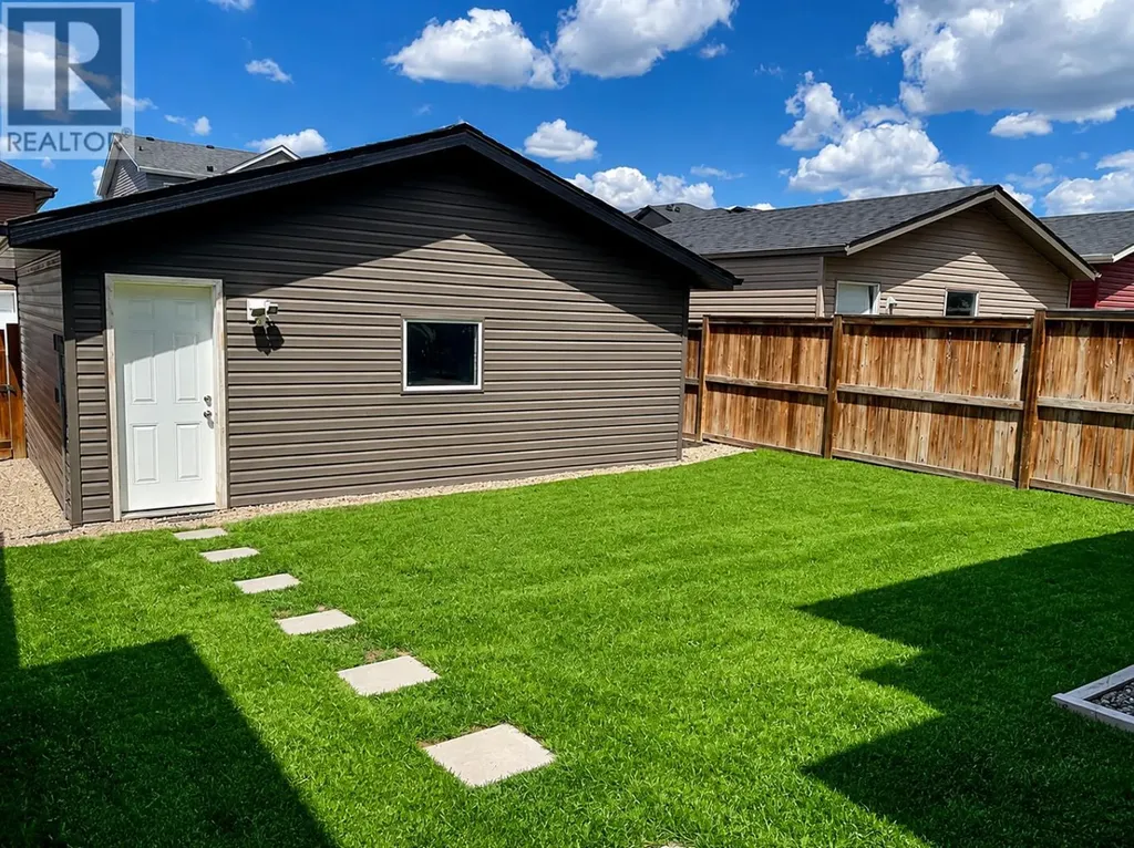 209 Evansdale Landing NW Calgary AB T3P 0C6