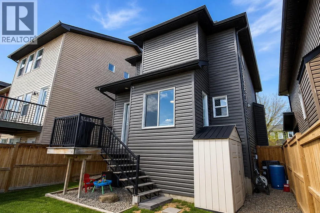 209 Evansdale Landing NW Calgary AB T3P 0C6