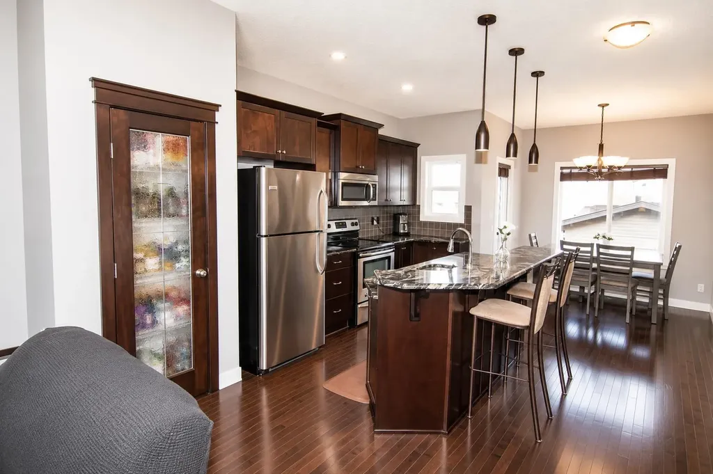 209 Evansdale Landing NW Calgary AB T3P 0C6