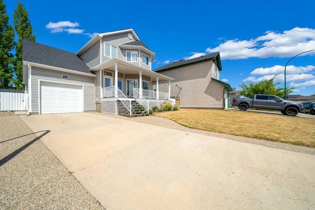 36 Terrace Place NE Medicine Hat AB T1C2A1
