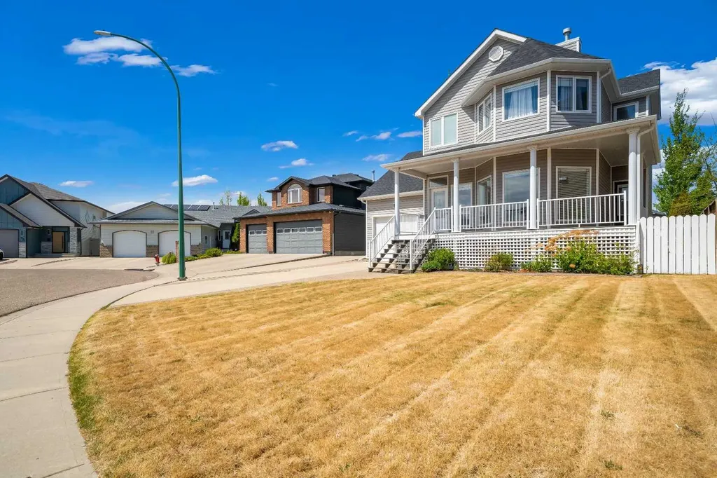 36 Terrace Place NE Medicine Hat AB T1C2A1