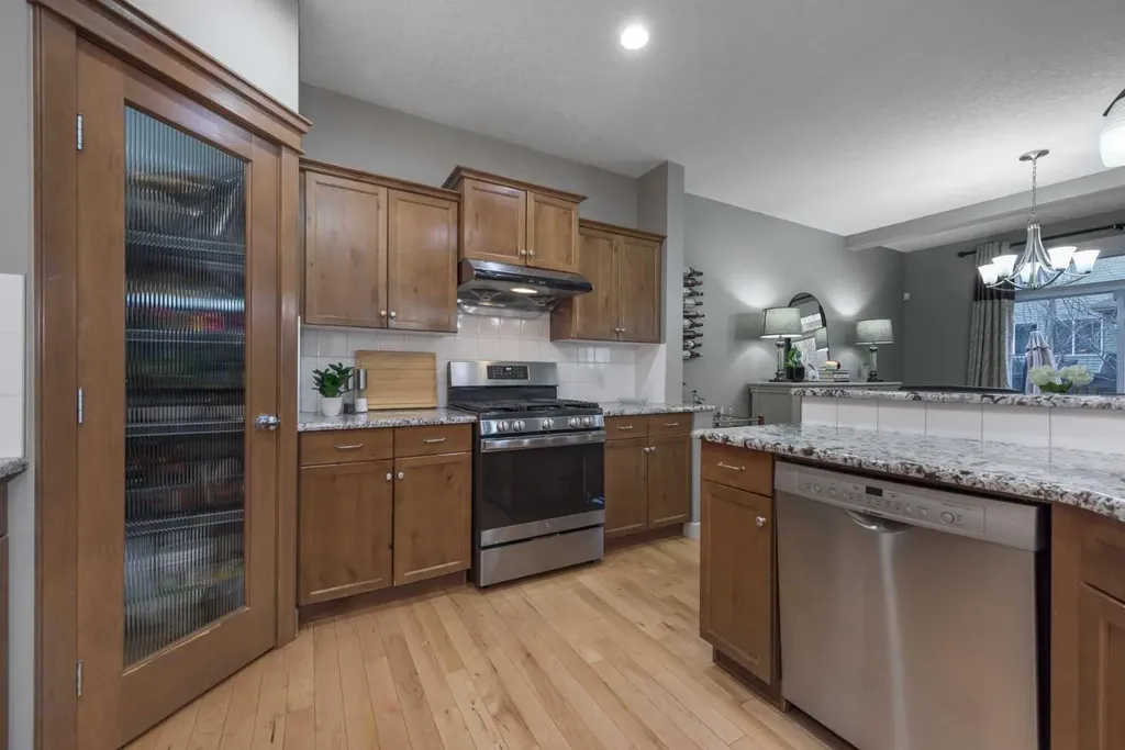 76 Evanspark Circle NW Calgary AB T3P 0B4