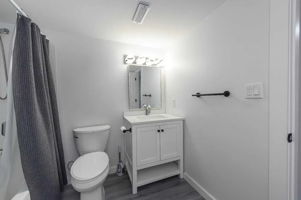 76 Evanspark Circle NW Calgary AB T3P 0B4
