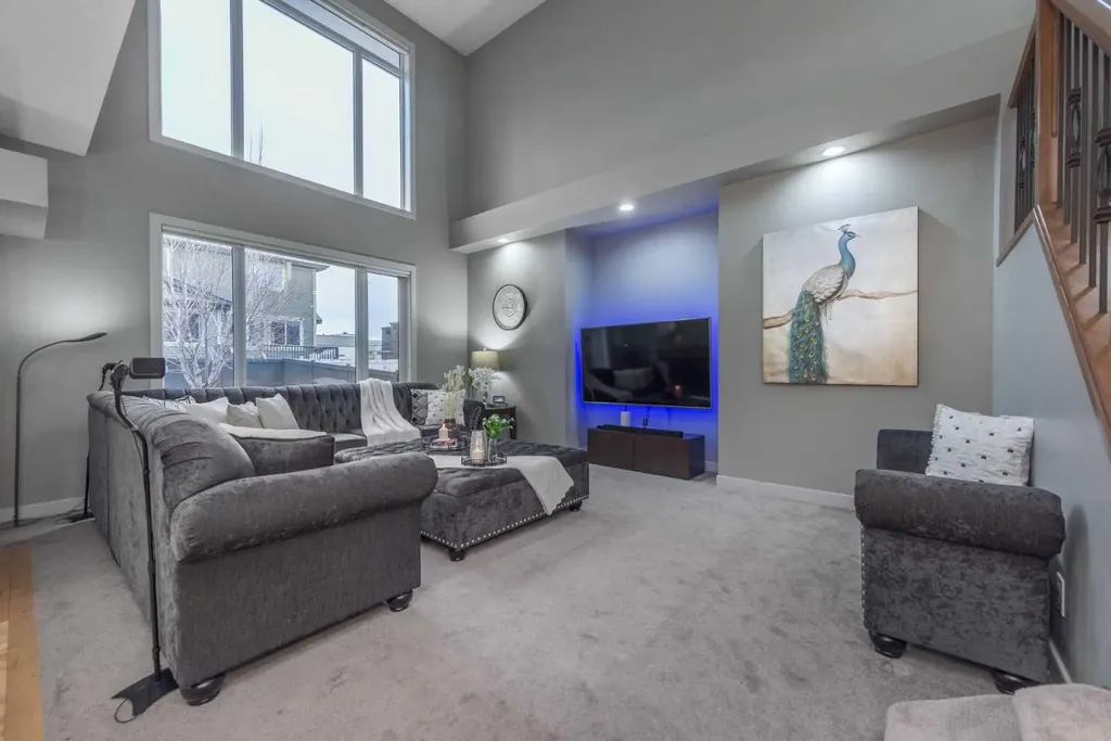 76 Evanspark Circle NW Calgary AB T3P 0B4