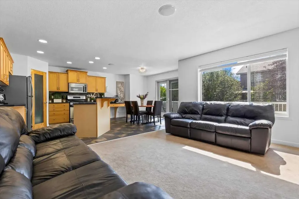 57 Everwillow Boulevard SW Calgary AB T2Y4G4