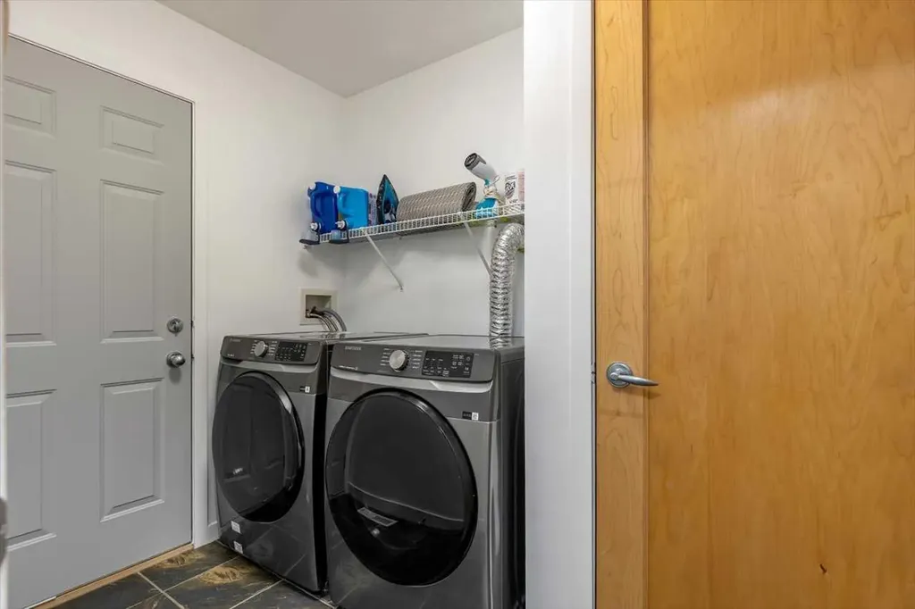 57 Everwillow Boulevard SW Calgary AB T2Y4G4