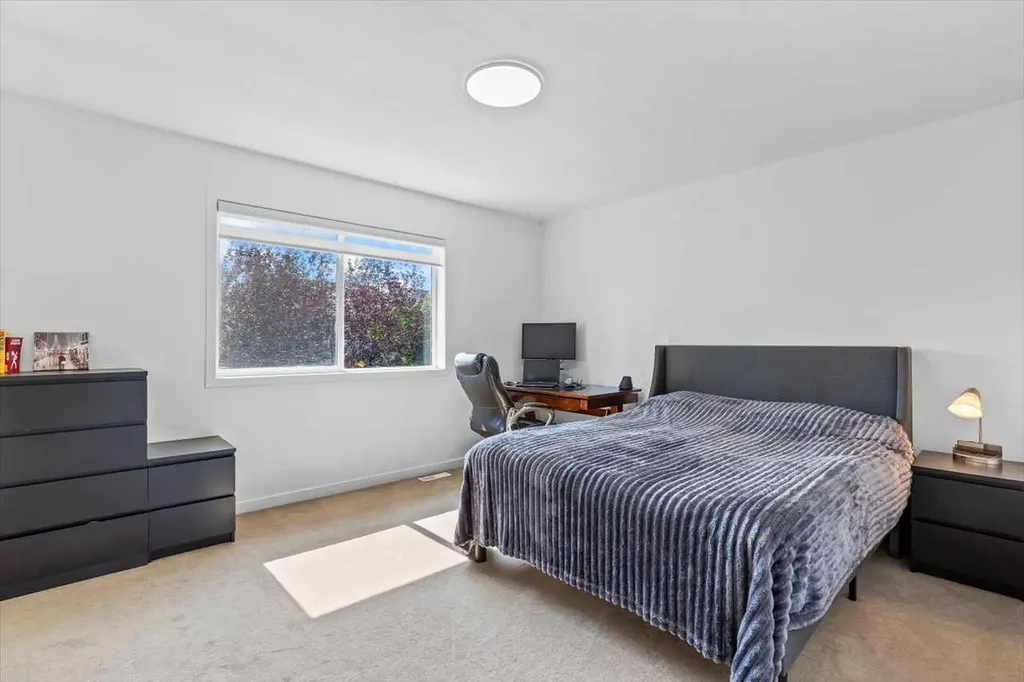 57 Everwillow Boulevard SW Calgary AB T2Y4G4