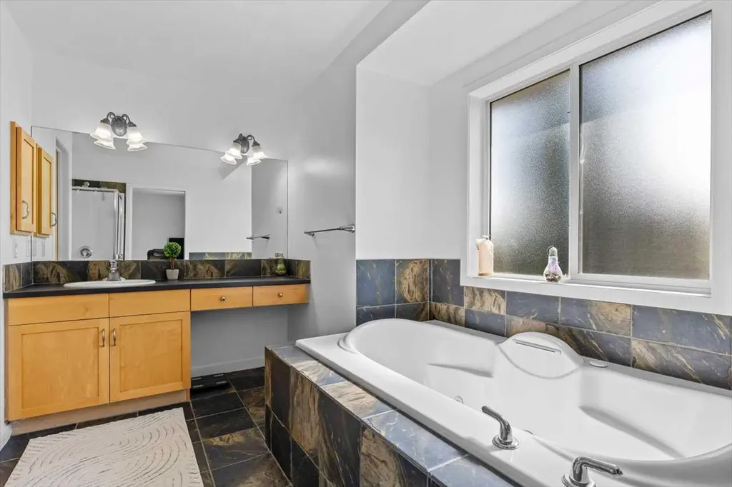 57 Everwillow Boulevard SW Calgary AB T2Y4G4