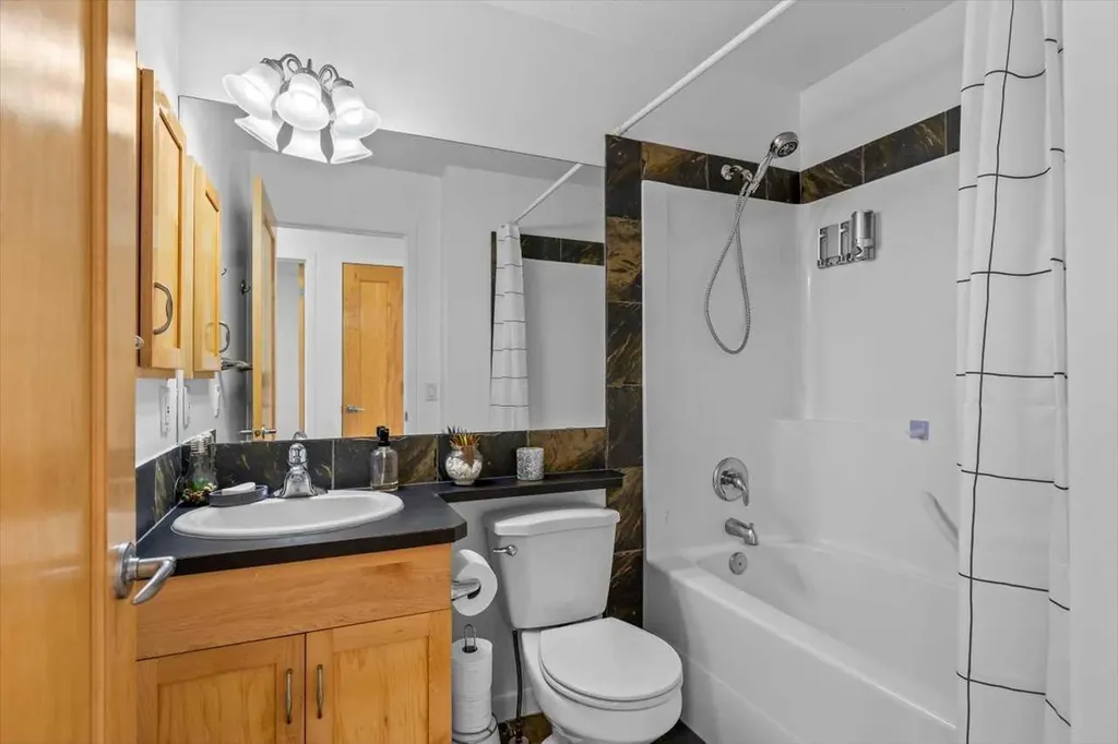 57 Everwillow Boulevard SW Calgary AB T2Y4G4