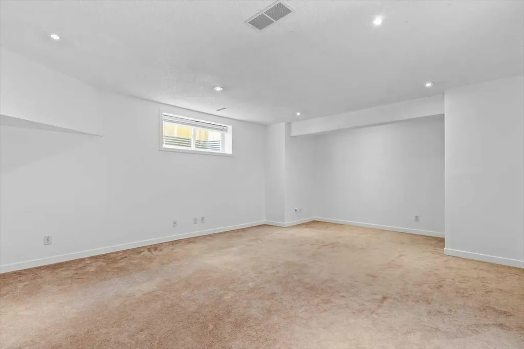 57 Everwillow Boulevard SW Calgary AB T2Y4G4